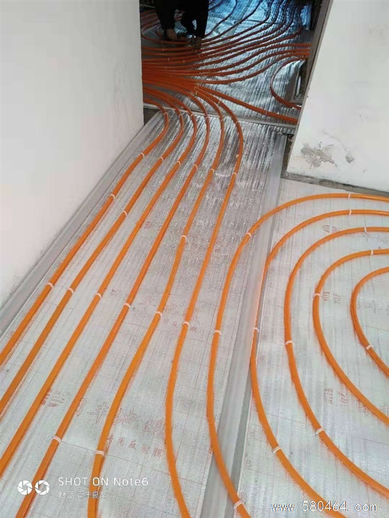 透地热水暖工电工钻眼刮大白刷乳胶漆